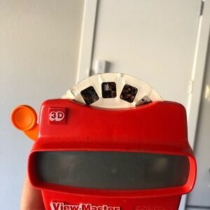 Red View-Master 3D Viewer